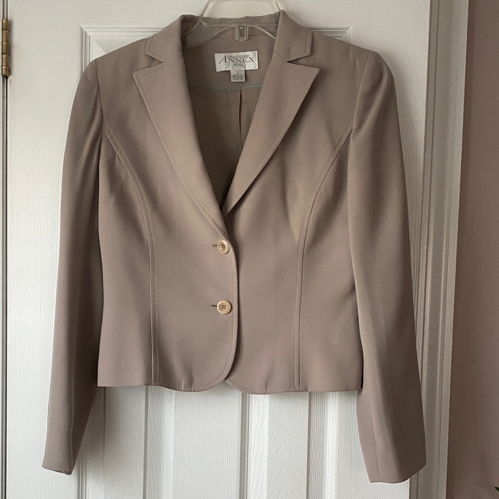 Asnex Women's Tan Blazer